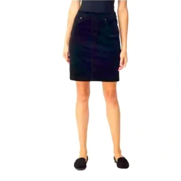 S.C. & Co Ladies Corduroy Skirt Womens Size 8 Pull On Black Cord Skirt  NWT - Picture 2 of 12